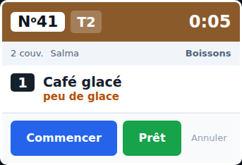 Carte de commande sur écran cuisine avec numéro de commande et boutons de préparation